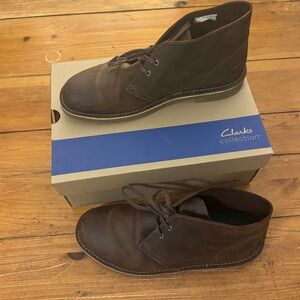 Clarks Men's Dark Brown Chukka Boots